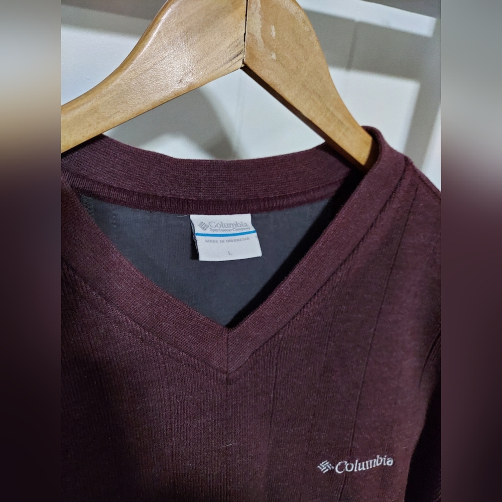 Men's Columbia Sweater - Picture 3 of 5
